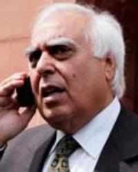 Govt planning to renew telecom licences every 10 years: Sibal