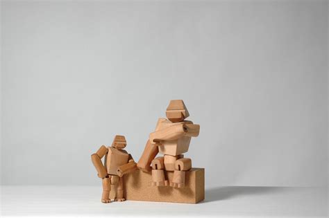 Hanno the Gorilla : Wooden toy gorillas with elastic limbs.