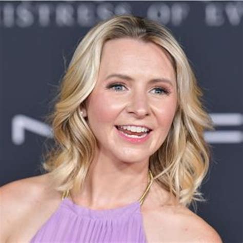 Beverley Mitchell Pregnant One Year After Miscarriage