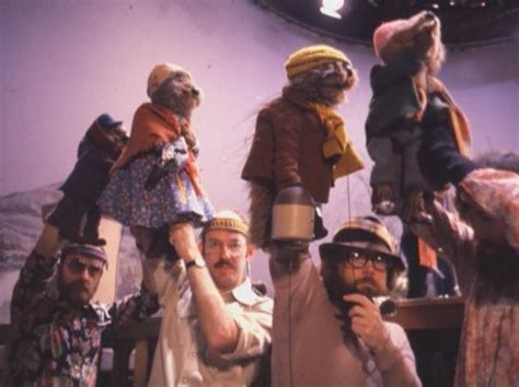 28 Fascinating Photos of Behind the Scenes With the Muppets From the ...