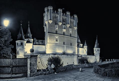 Alcazar by night | Segovia, Spain | JM Fotog | Flickr