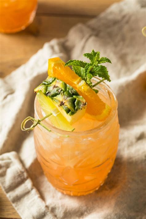 13 Easy Tiki Drinks for a Taste of the Tropics - Insanely Good