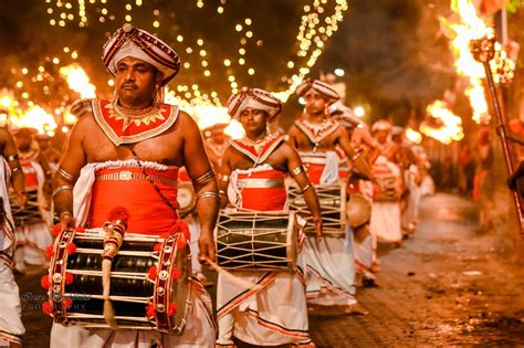 Esala Perahera in Kandy | Wonders of Ceylon