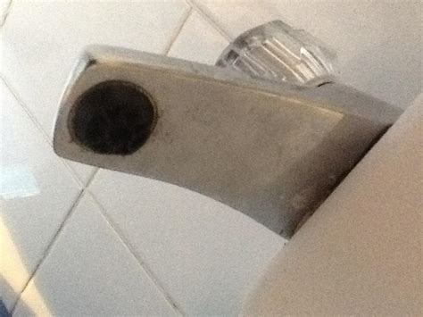 Plumbing – How to remove the ends of this tap spout – Love & Improve Life