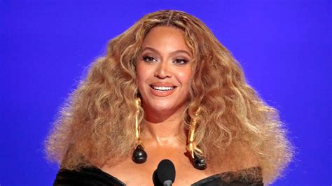 Beyoncé Nears Billionaire Status As Her Net Worth Reaches $800M | HipHopDX