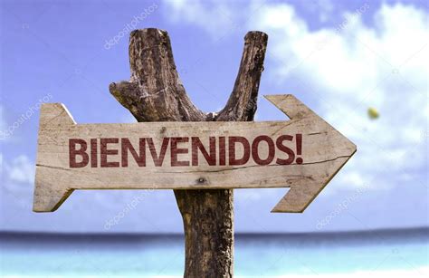 Bienvenidos wooden sign Stock Photo by ©gustavofrazao 54770597