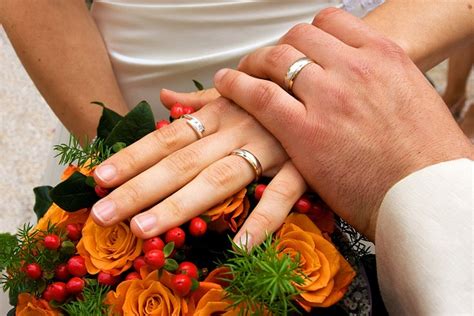 Free photo: Ring, Rings, Hands, Bouquet - Free Image on Pixabay - 1932