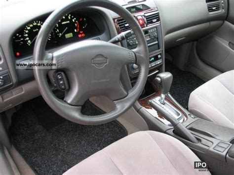 NISSAN MAXIMA - Review and photos