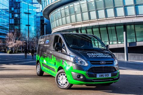 Ford Transit Custom plug-in hybrid electric van - latest news including ...