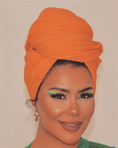 Pin by Luxyhijab on Hijabis Makeup Looks / مكياج المحجبات | Makeup ...