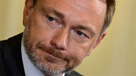 Christian Lindner (FDP) on the debt brake: 'It's getting lonelier ...