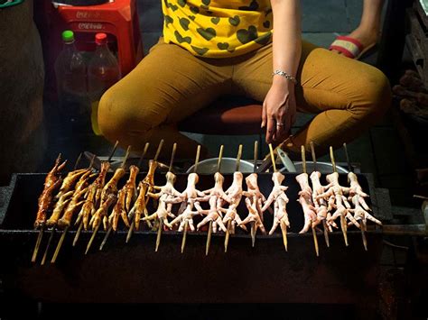 BBQ Chicken Feet - Aron Schuftan Photography