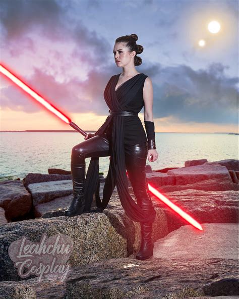 Dark Rey Cosplay - Star Wars: The Rise of Skywalker by Leahchu Cosplay : r/StarWars