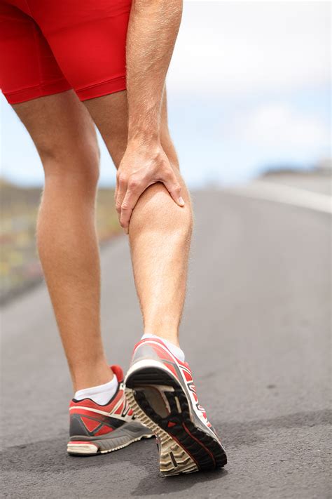 Can barefoot running or wearing minimalist shoes prevent injuries? | Dr ...