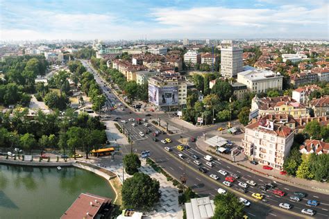 File:Downtown Sofia Boby Dimitrov 1.jpg - Wikimedia Commons