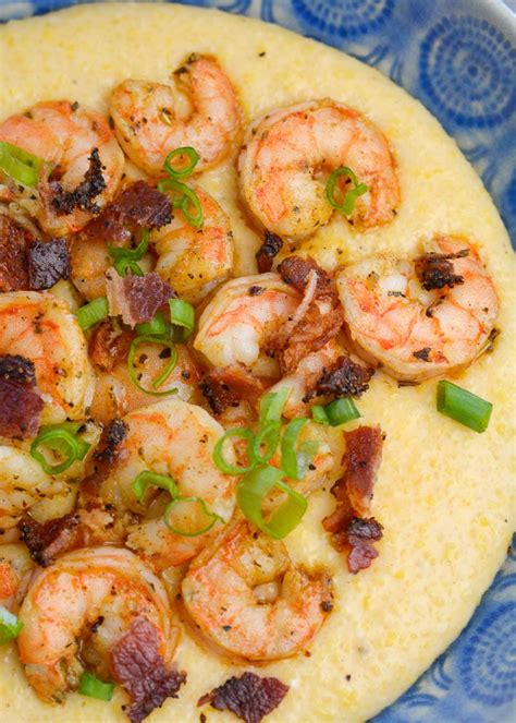 Cheesy Shrimp and Grits Recipe (The BEST!) - Maebells