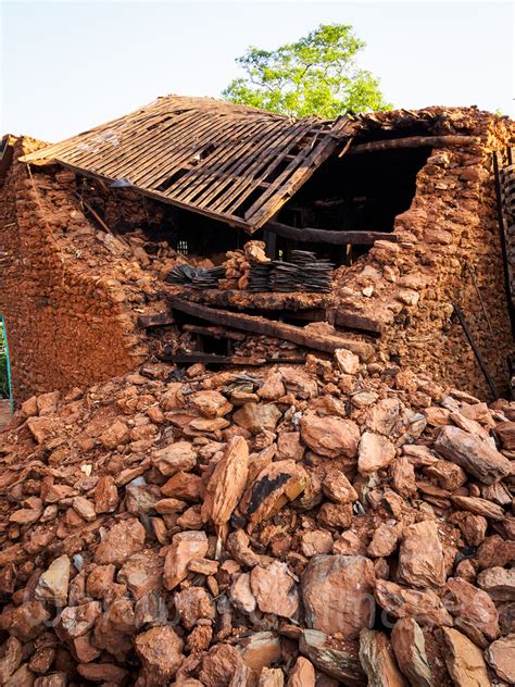 Collapsed village house | Earthquake-damaged house in Kumpur… | Flickr