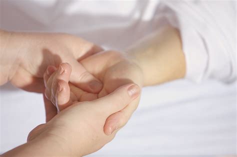 Benefits of Massage Therapy for Carpal Tunnel Syndrome — Carolina Birth and Wellness-Blog