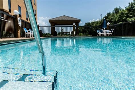 Hampton Inn Foley $80 ($̶9̶8̶) - UPDATED 2017 Prices & Hotel Reviews ...