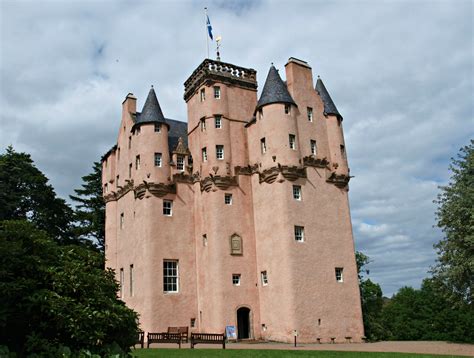 Free Images : building, chateau, tower, scenic, historic, fortress, grand, history, aberdeen ...