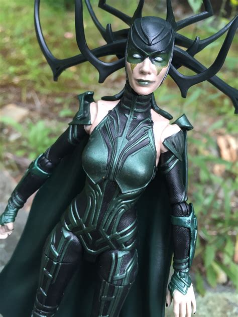 Marvel Legends Hela Figure Review & Photos Thor Ragnarok Series - Marvel Toy News