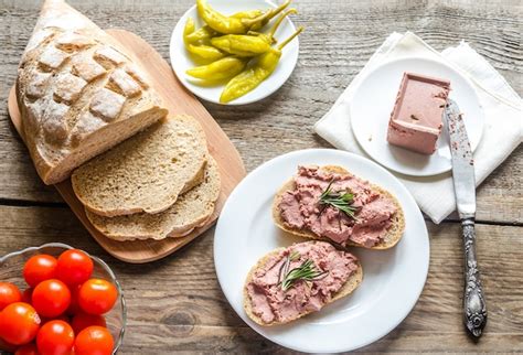 Premium Photo | Wholewheat sandwiches with liver pate