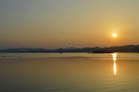 Hangzhou Qiandao Lake Scenic Area Picture And HD Photos | Free Download On Lovepik