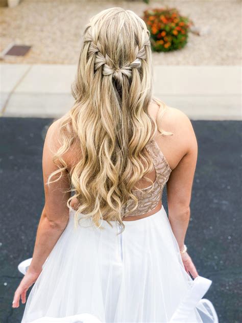 29 HQ Pictures Prom Hair Waterfall Braid / Collection Image Wallpaper Waterfall Curls | keilam1910