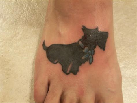 Pin by Hilary McConkie on Tattoo | Dog tattoo, Dog tattoos, Dog skull