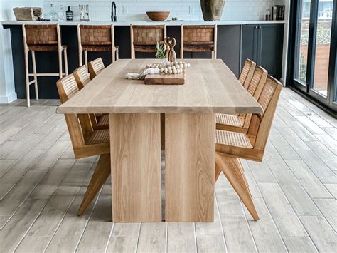 An Introduction To Oak Dining Table In The UK - superbikeitalia