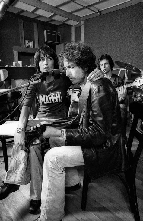 Joan Baez and Bob Dylan, October 1975. - Bob 'n' Joni