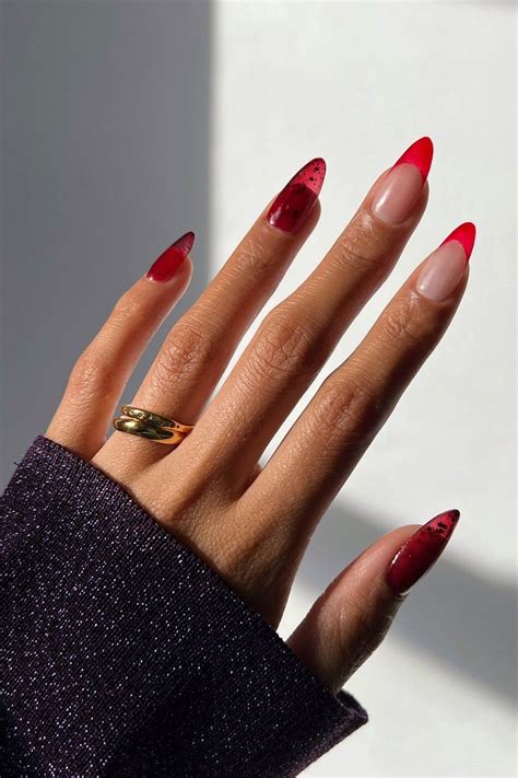 Jelly nails: The Y2K nail art trend that only needs 2 colors of nail ...