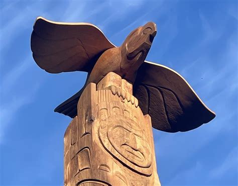First Nations Artist from Victoria Carves His Mark in Germany – Vacay.ca