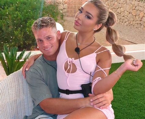 Love Island's Zac Nunns attempts to woo Lucinda Strafford on Insta