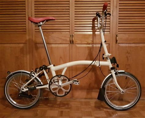 Brompton Bicycle - Cycling