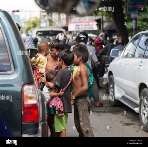 kids in street begging, Phnom Penh, Cambodia Stock Photo, Royalty Free Image: 96697048 - Alamy