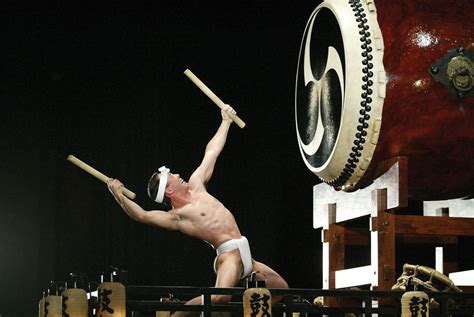 Different Drummers - Glennie, Kodo, Nexus: Percussion and Cultural ...