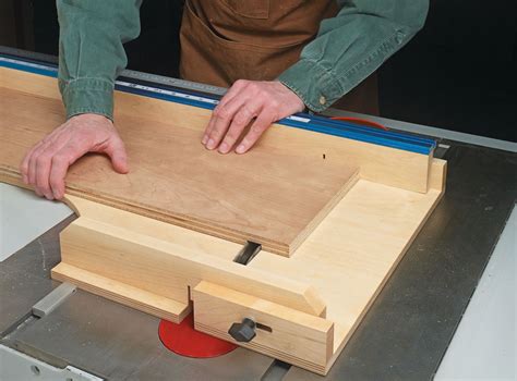 Precision Crosscut Sled | Woodworking Project | Woodsmith Plans