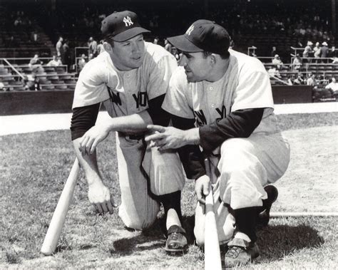 NEW YORK YANKEES LEGENDS MICKEY MANTLE AND YOGI BERRA - 8X10 PHOTO (EP-913)