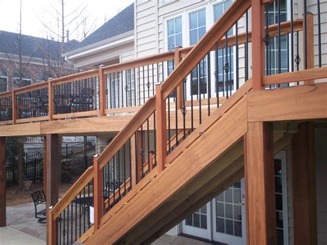 Deck Stair Railings Code - Stair railing height for decks, ramps, and interiors / To ensure ...