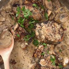 Dinner - Chicken Thighs & Creamy Mushroom Bacon Sauce recipes