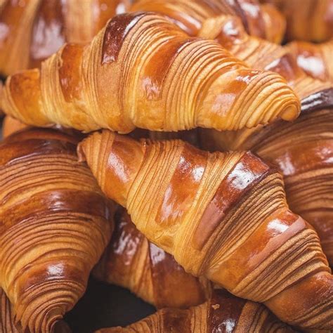 The most delicious croissants in Paris in 2022 | Vogue France