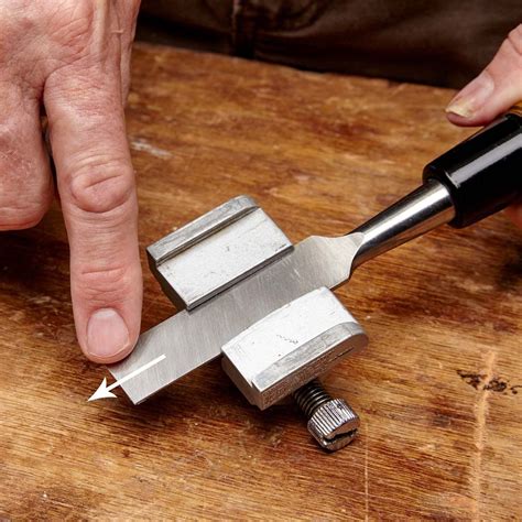 How To Use A Chisel Sharpening Guide - Image to u