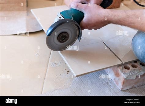 Cutting Ceramic Tile With A Grinder