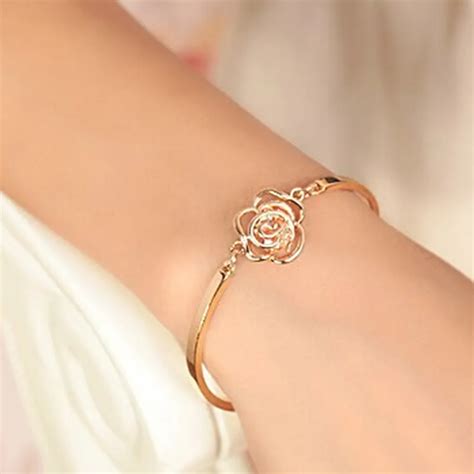 1Pcs Rose Flower Crystal Bracelet Hand Chain Women Hand Hollow Out Gold Color Brace Lace ...