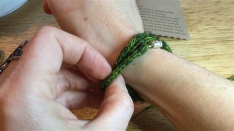 How To Knit An I-Cord Bracelet - YouTube