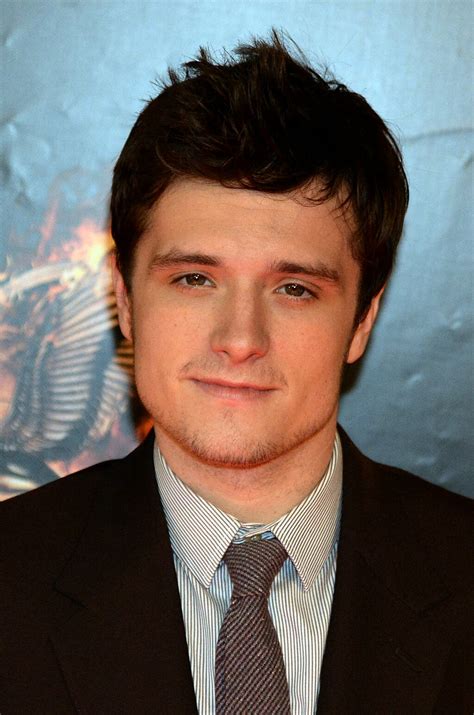 Saturday Night Live: What You Don't Know About Josh Hutcherson Photo ...