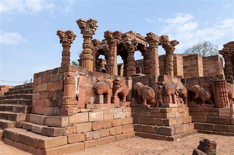 Elephants Temple Stock Photo - Download Image Now - iStock