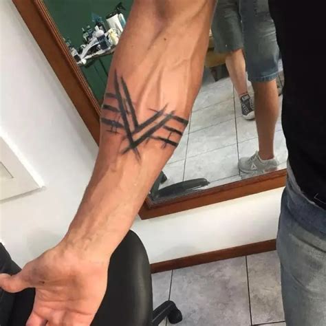 Cool forearms tattoo ideas for men – Best Tattoo Zone