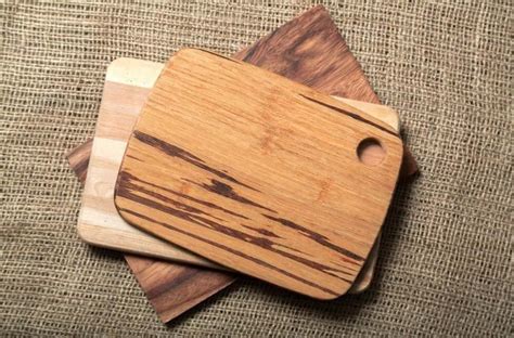 What Kitchen Wood Cutting Boards Are Dishwasher Safe? A Quick Guide | WOODEN BOW TIES
